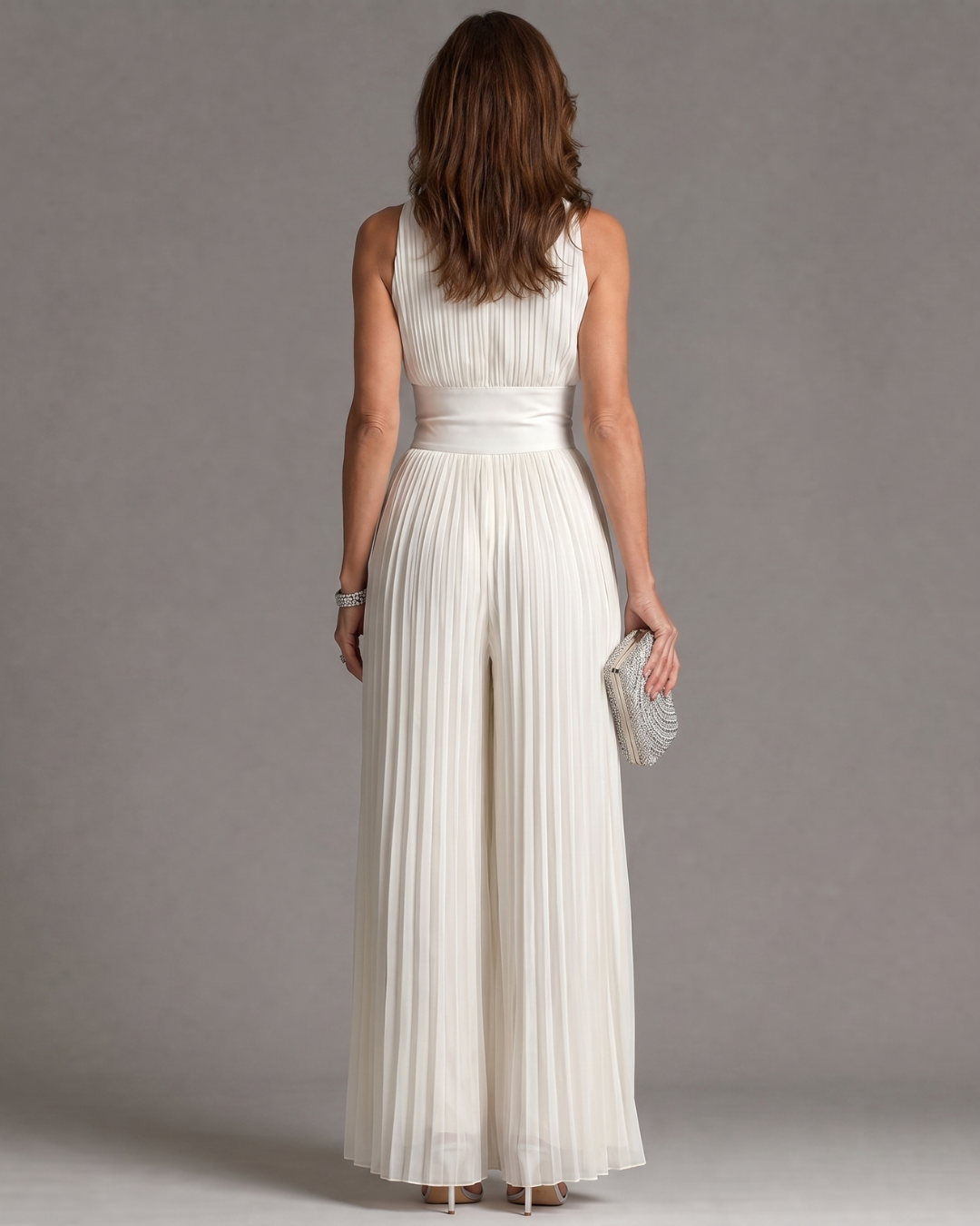 Zakira | Mono elegante plisado con cuello halter