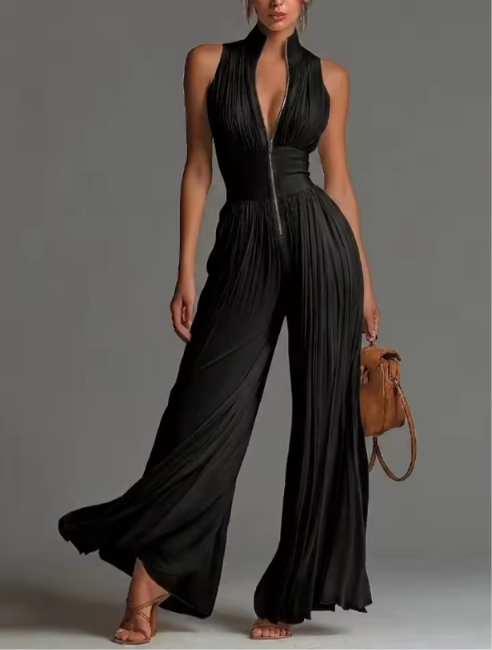 Zakira | Mono elegante plisado con cuello halter